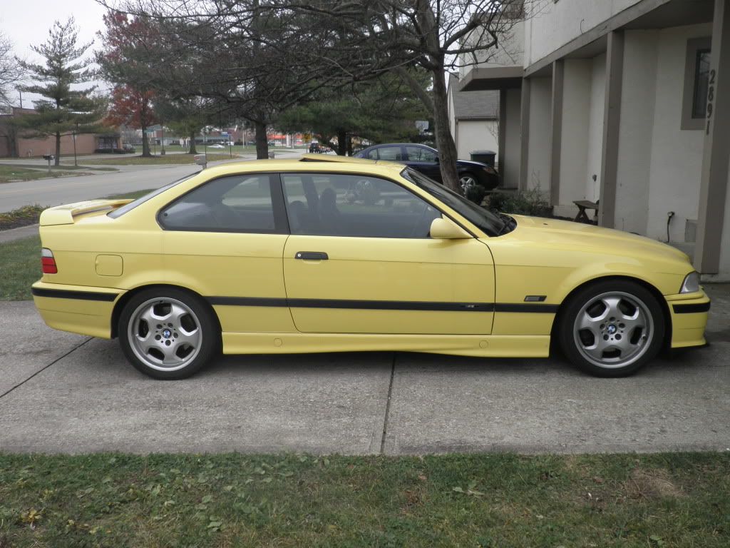 Detail Dakar Yellow E36 M3